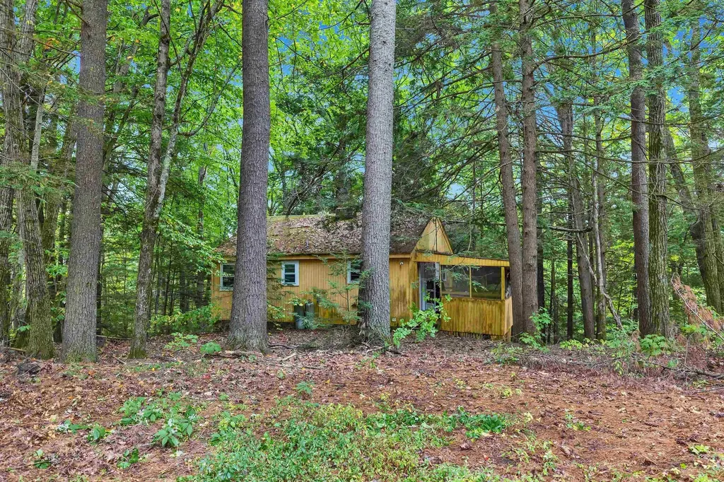 23 Wheelers Cove Road Antrim NH 03440