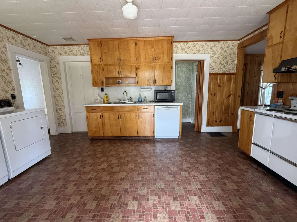 33 School Street Randolph VT 05060