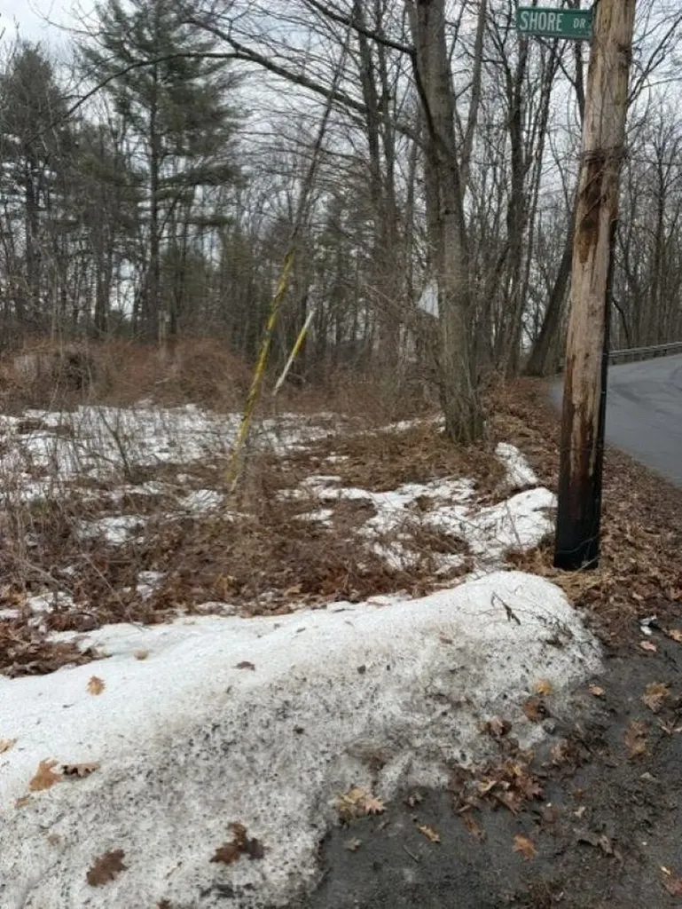 2 Shore Drive Goffstown NH 03045