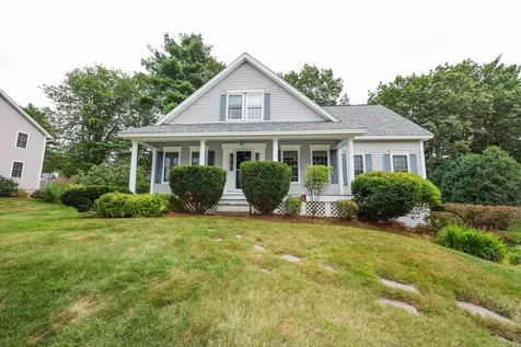 11 Mountain Road Bedford NH 03110