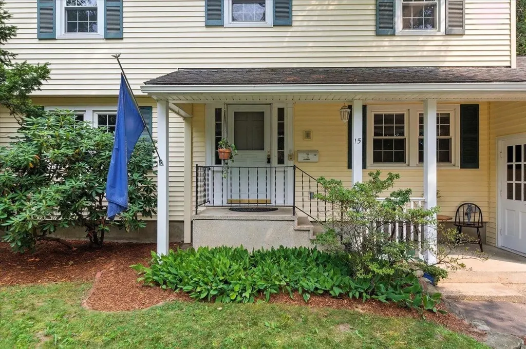 15 Yandow Drive South Burlington VT 05403