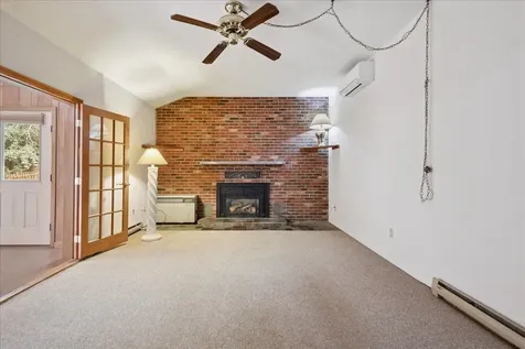 15 Yandow Drive South Burlington VT 05403