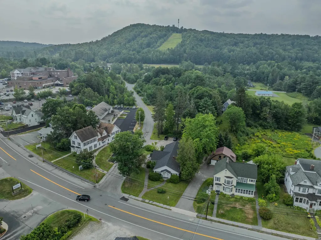 188 Cottage Street Littleton NH 03561