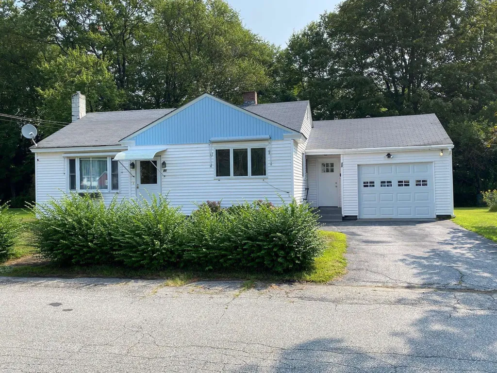 26 Hall Street Springfield VT 05156