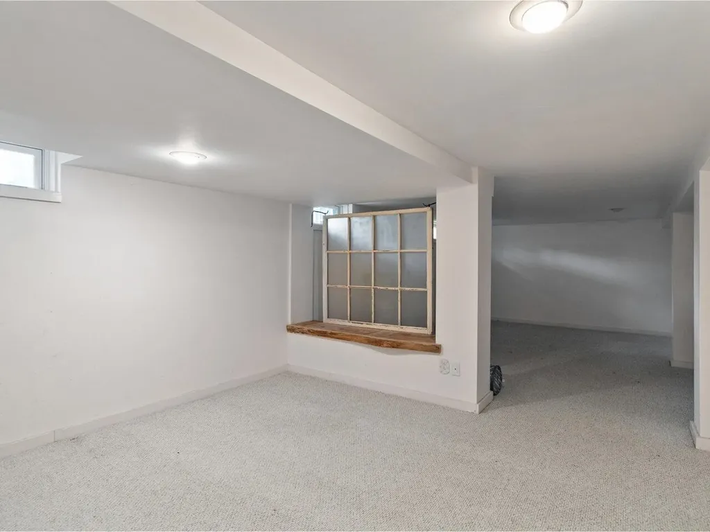 12 Iroquois Avenue Essex Junction VT 05452