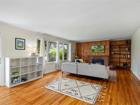 12 Iroquois Avenue Essex Junction VT 05452