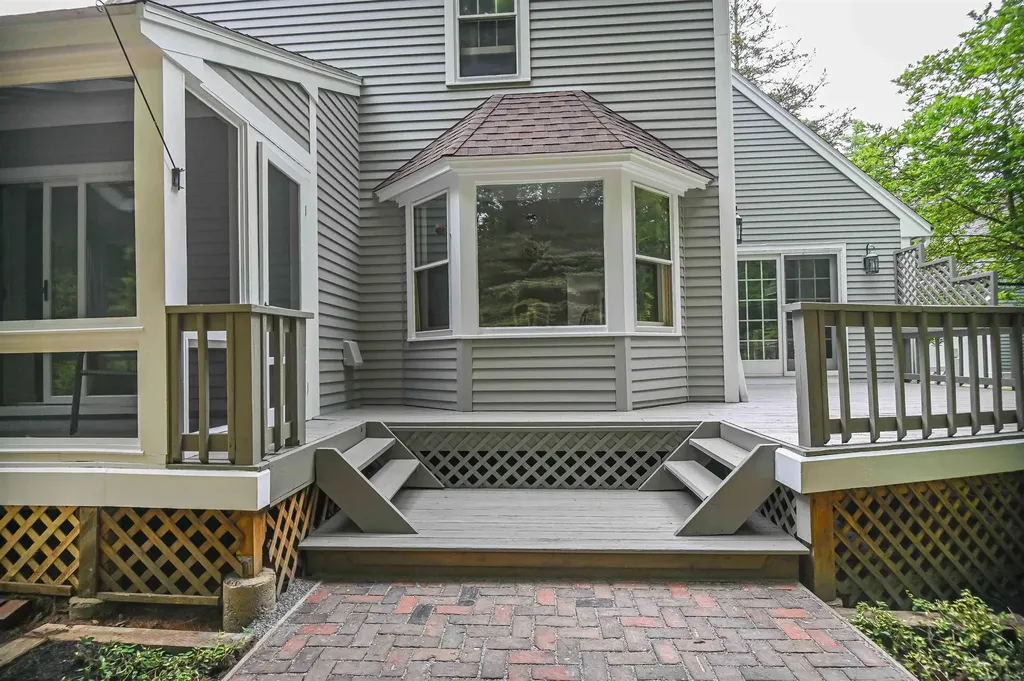 8 Ash Lane York ME 03909