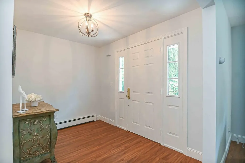 8 Ash Lane York ME 03909