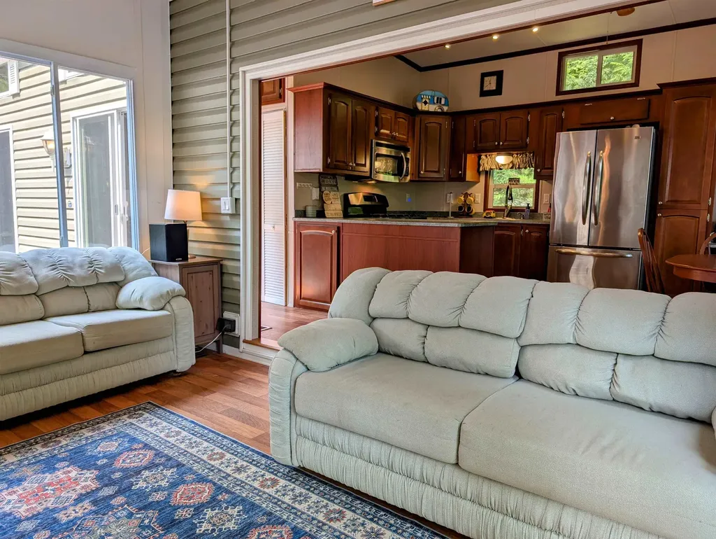 14 Overlook Road Holderness NH 03245