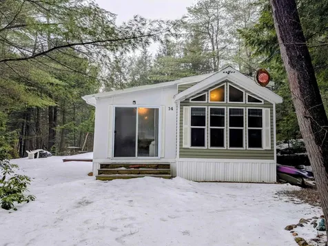 14 Overlook Road Holderness NH 03245