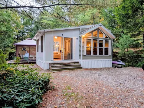 14 Overlook Road Holderness NH 03245