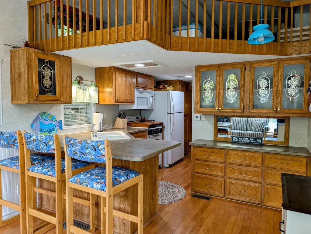 7 Hollows Road Holderness NH 03245