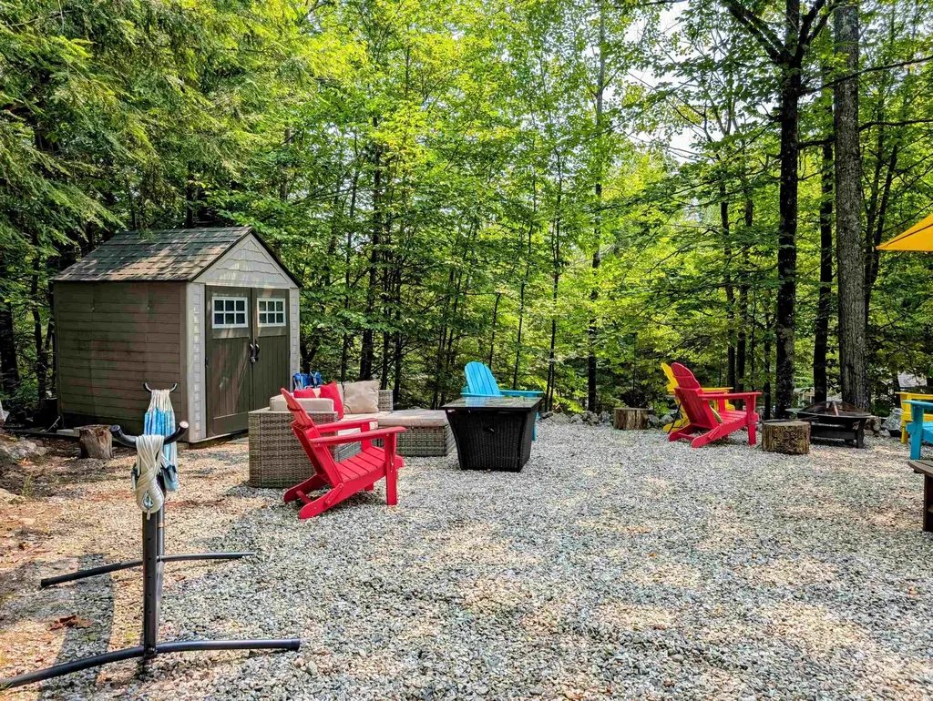 7 Hollows Road Holderness NH 03245