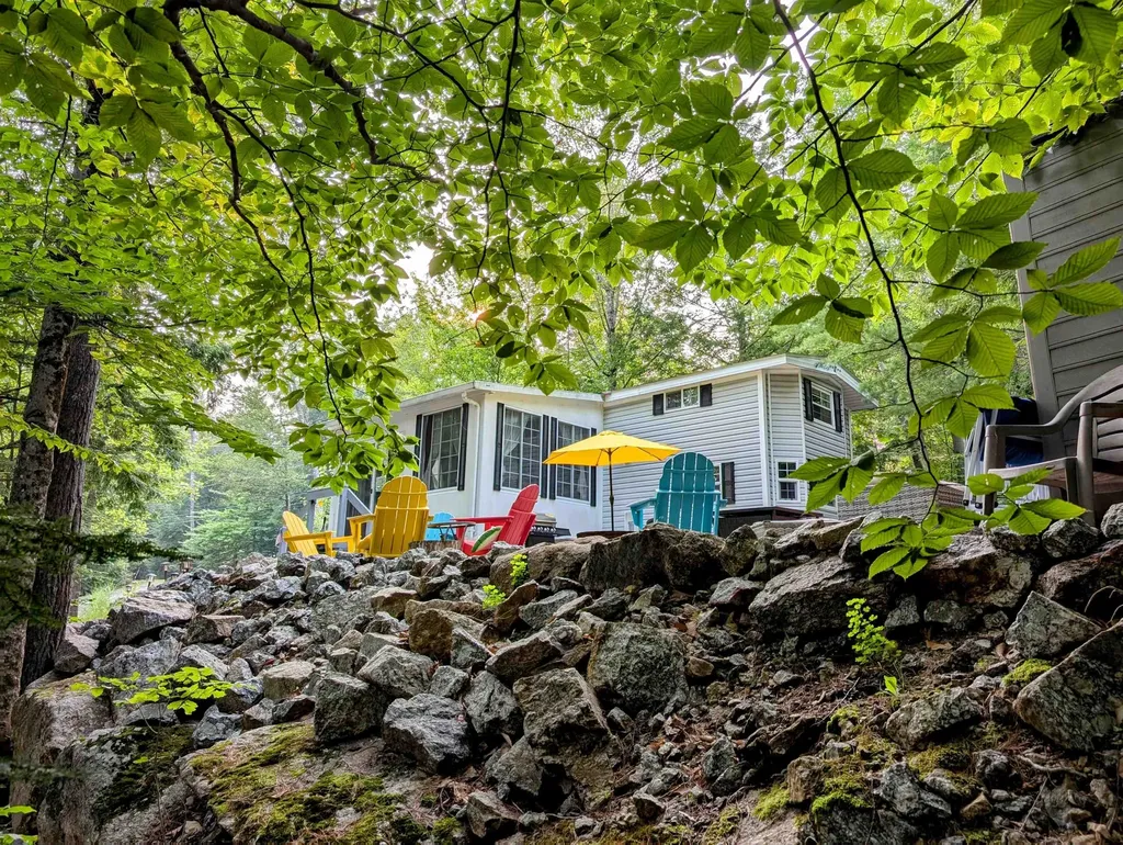 7 Hollows Road Holderness NH 03245