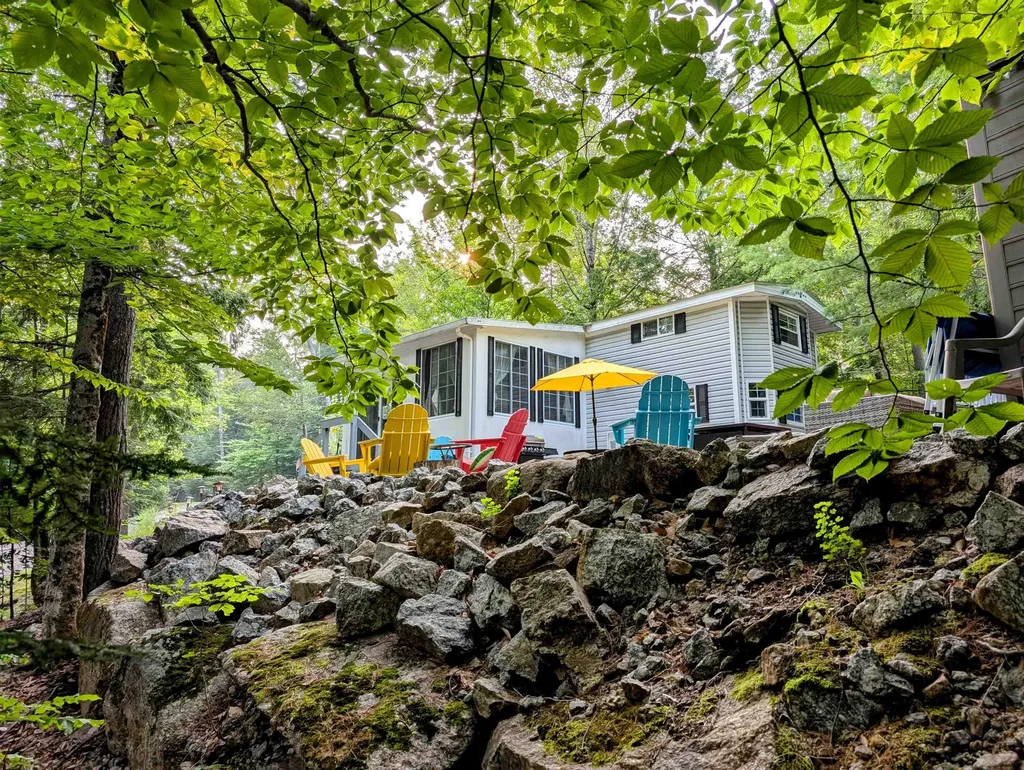 7 Hollows Road Holderness NH 03245