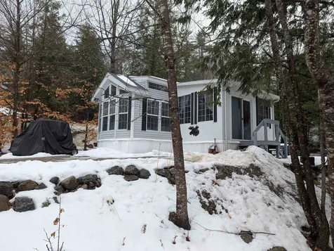 7 Hollows Road Holderness NH 03245