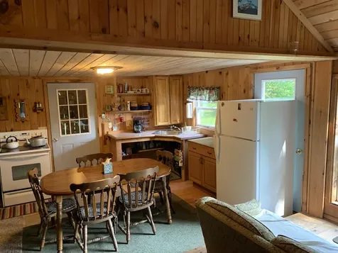 19 Cooke Road Stewartstown NH 03597