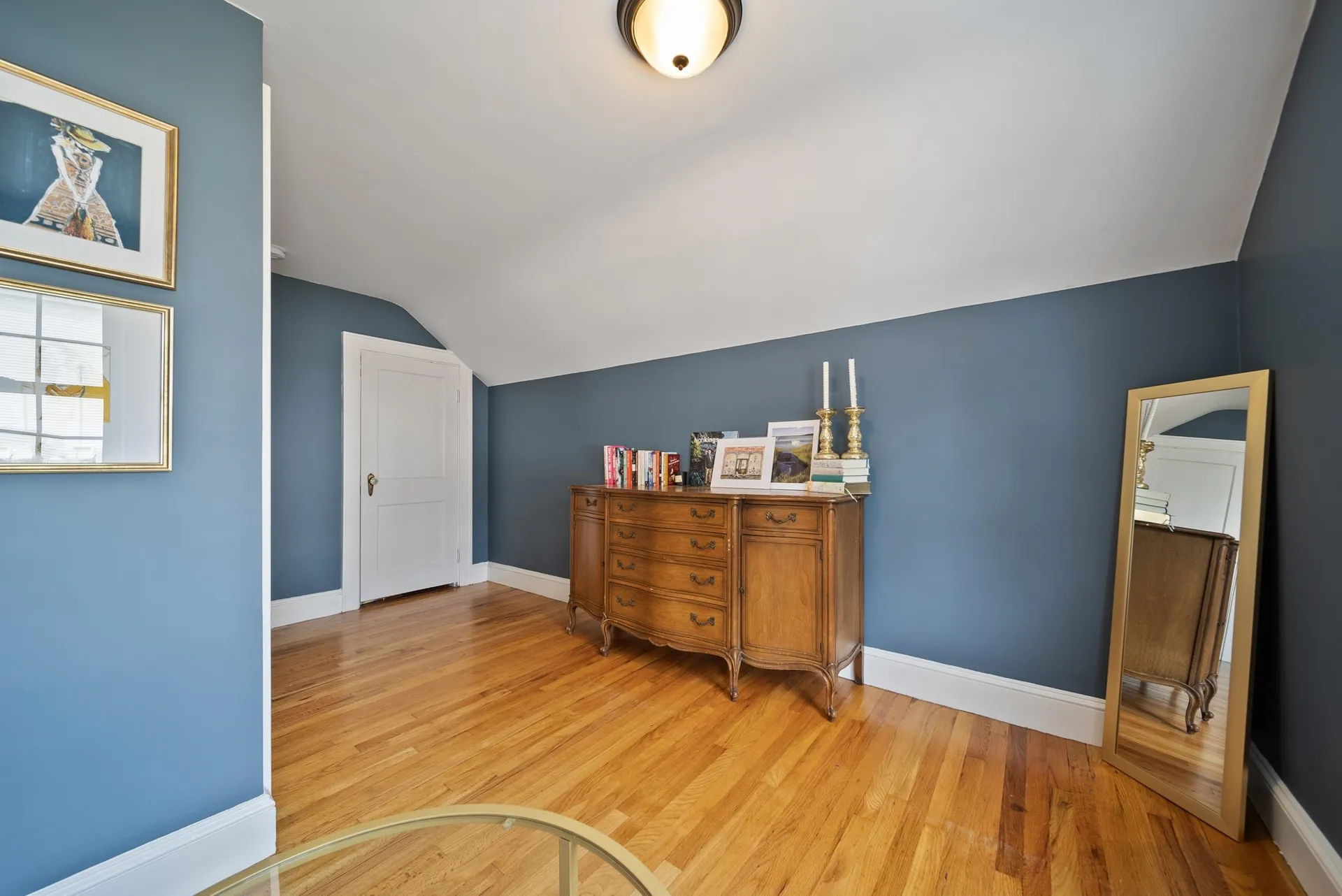 613 Lake Avenue Manchester NH 03103