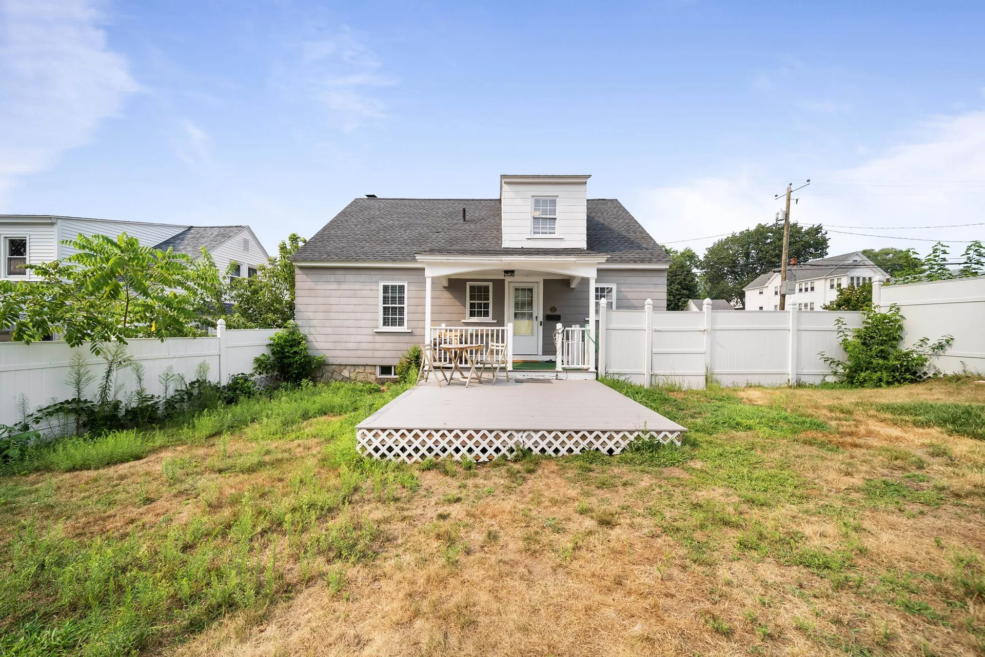 613 Lake Avenue Manchester NH 03103