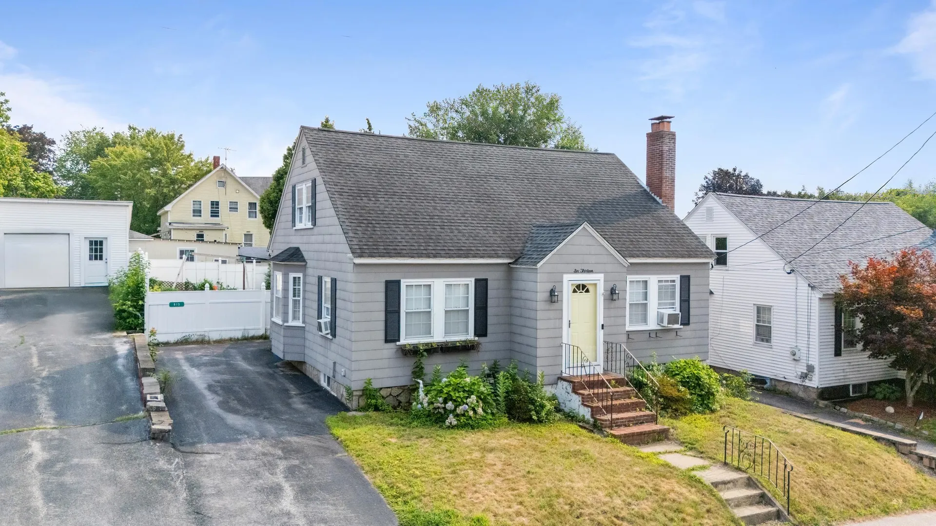 613 Lake Avenue Manchester NH 03103