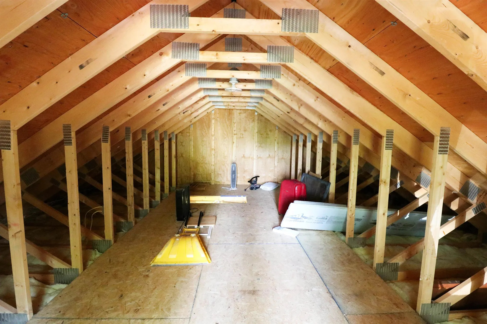 2032 Hartford Avenue Hartford VT 05088-1042