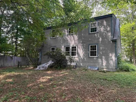 2032 Hartford Avenue Hartford VT 05088-1042