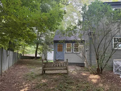 2032 Hartford Avenue Hartford VT 05088-1042