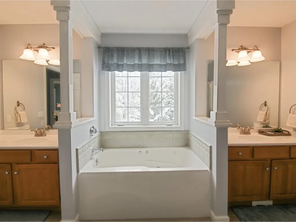 63 Partridge Drive Essex VT 05452