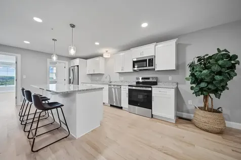 4 Cypress Lane Windham NH 03087