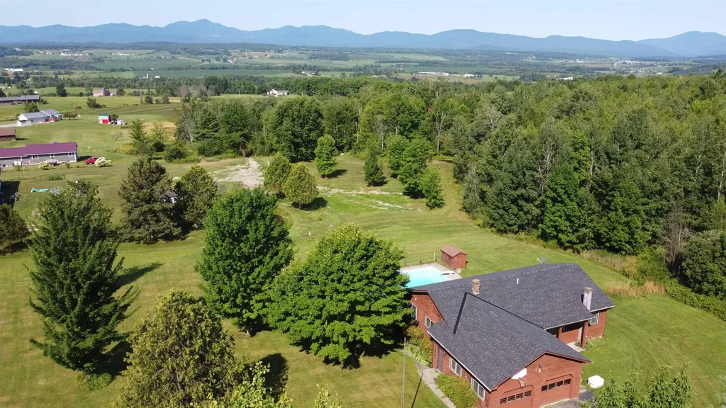 1099 Vance Hill Road Newport Town VT 05857