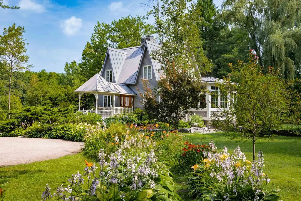283 Higbee Road Charlotte VT 05445-0000