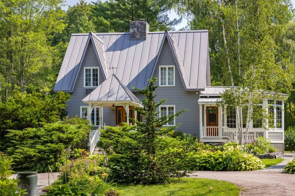 283 Higbee Road Charlotte VT 05445-0000