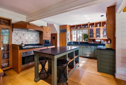 283 Higbee Road Charlotte VT 05445-0000