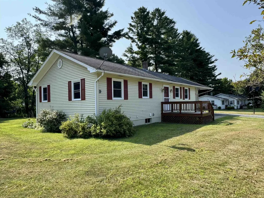 62 Pine Street Newport City VT 05855