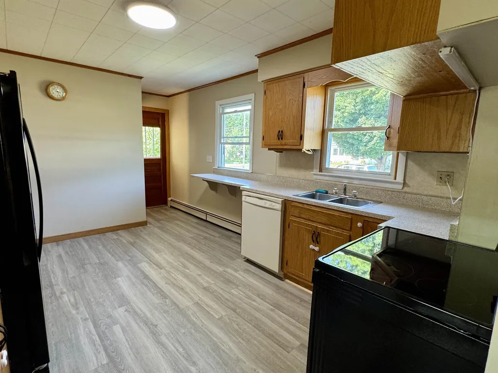 62 Pine Street Newport City VT 05855