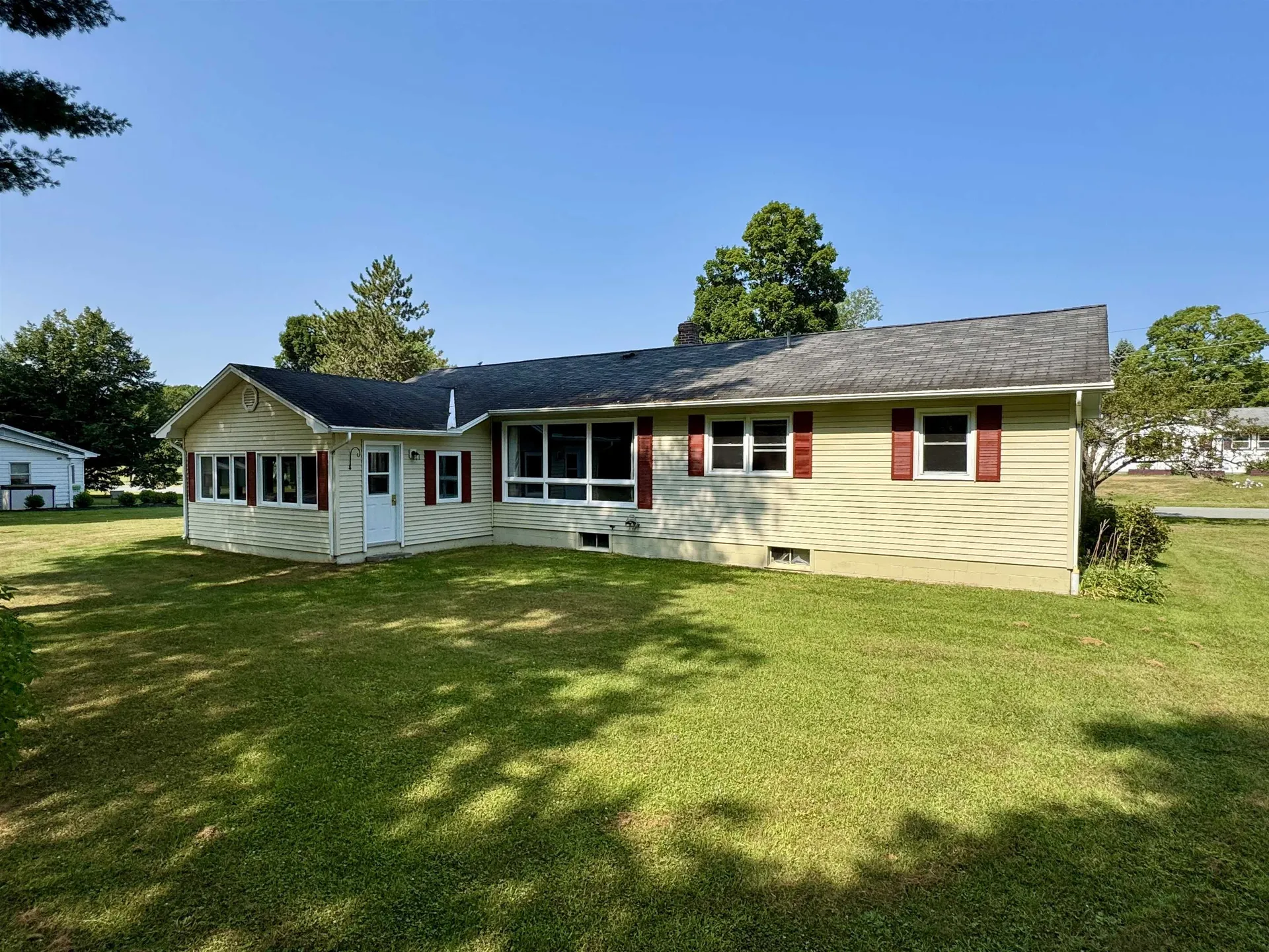 62 Pine Street Newport City VT 05855