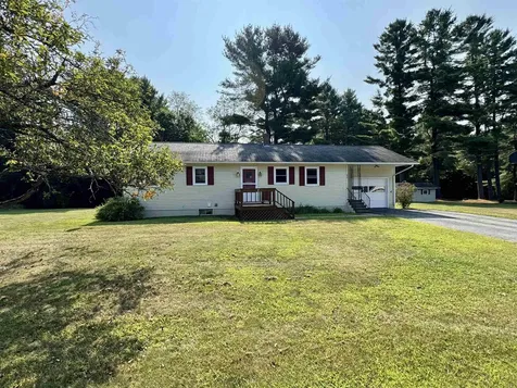 62 Pine Street Newport City VT 05855