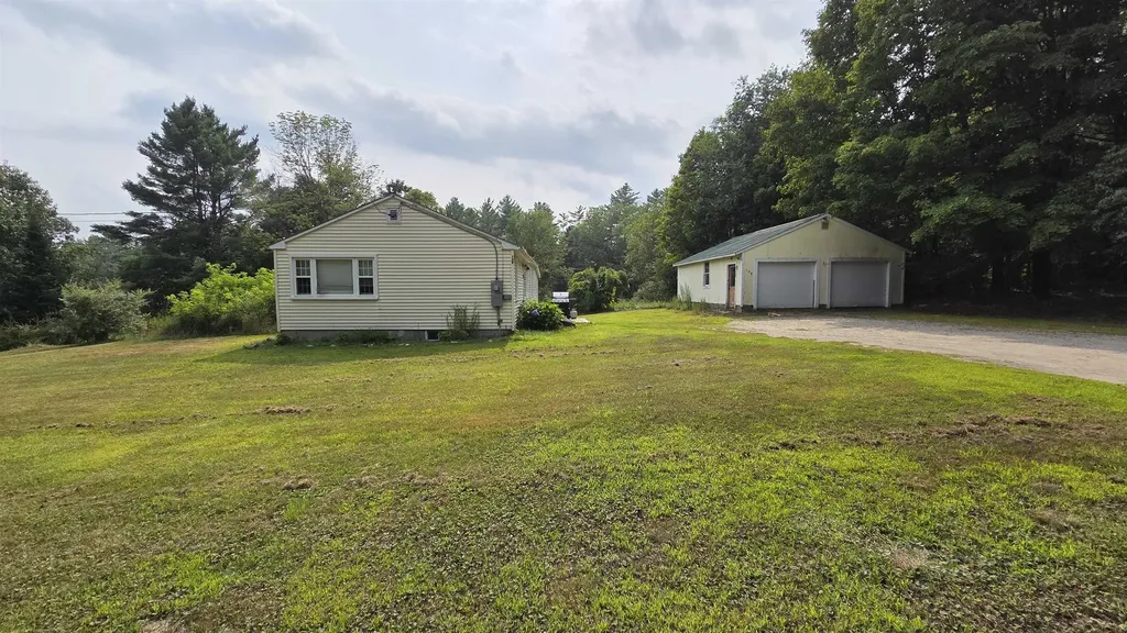 139 Canaan Street Canaan NH 03741