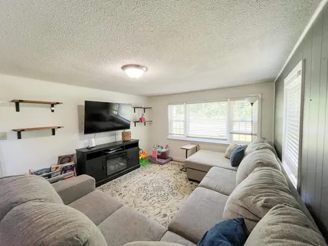 139 Canaan Street Canaan NH 03741