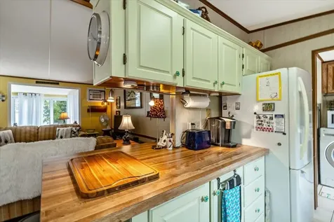 213 Access Road Isle La Motte VT 05463-7508