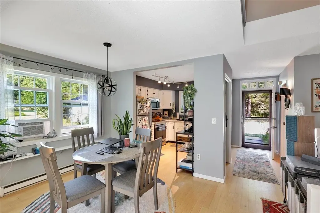 45 Village Commons Colchester VT 05446