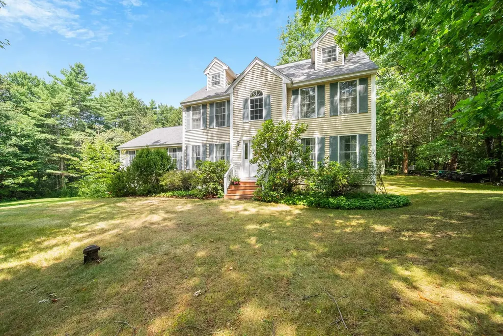 27 Partridge Lane Chester NH 03036