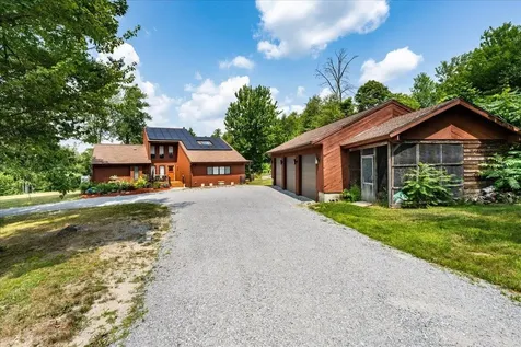 98 Woodview Heights Bradford NH 03221