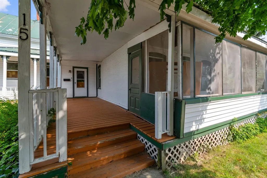 15 Spruce Street St. Albans City VT 05478