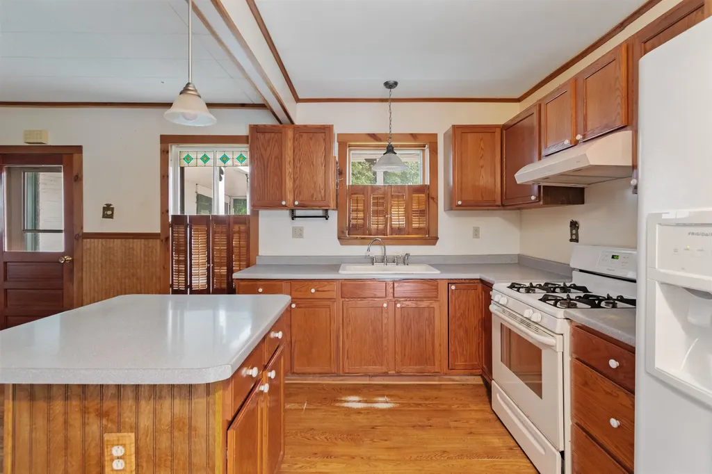 15 Spruce Street St. Albans City VT 05478