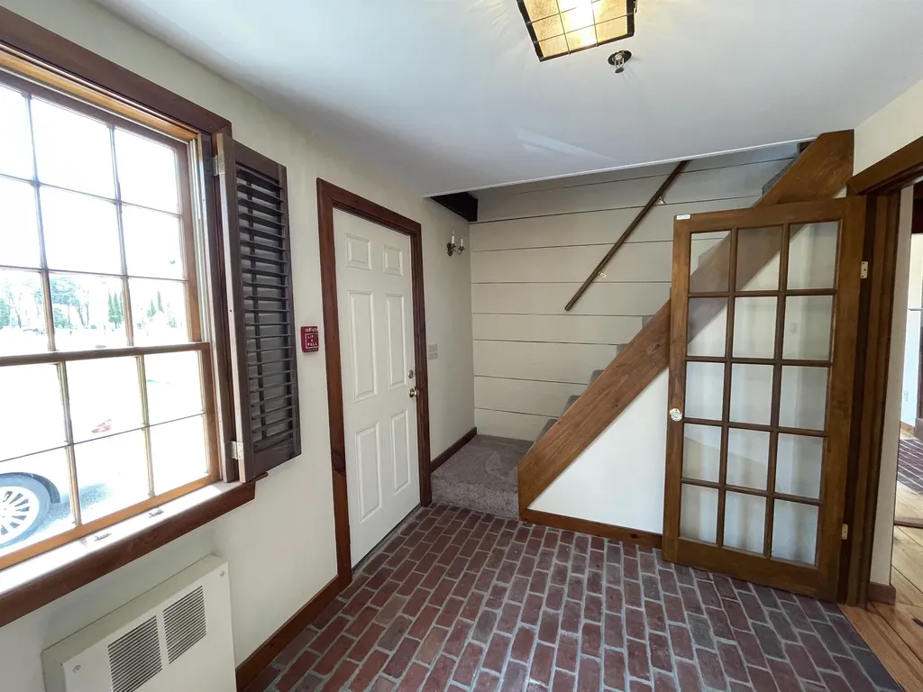 454 Main Street Fremont NH 03044