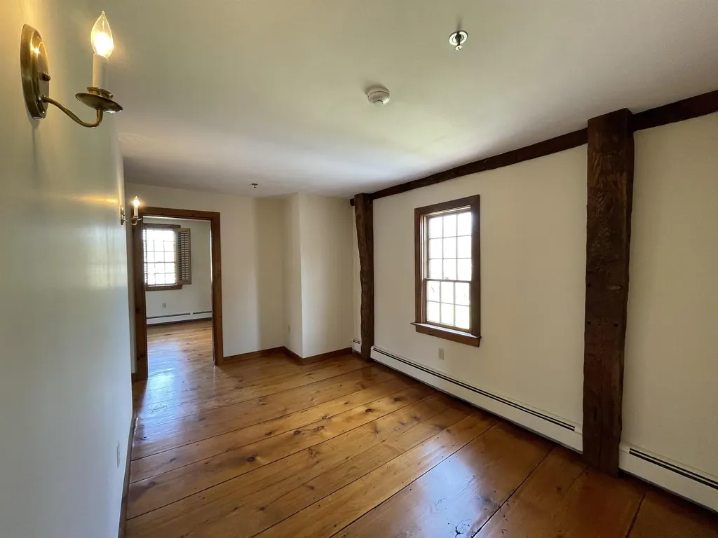 454 Main Street Fremont NH 03044