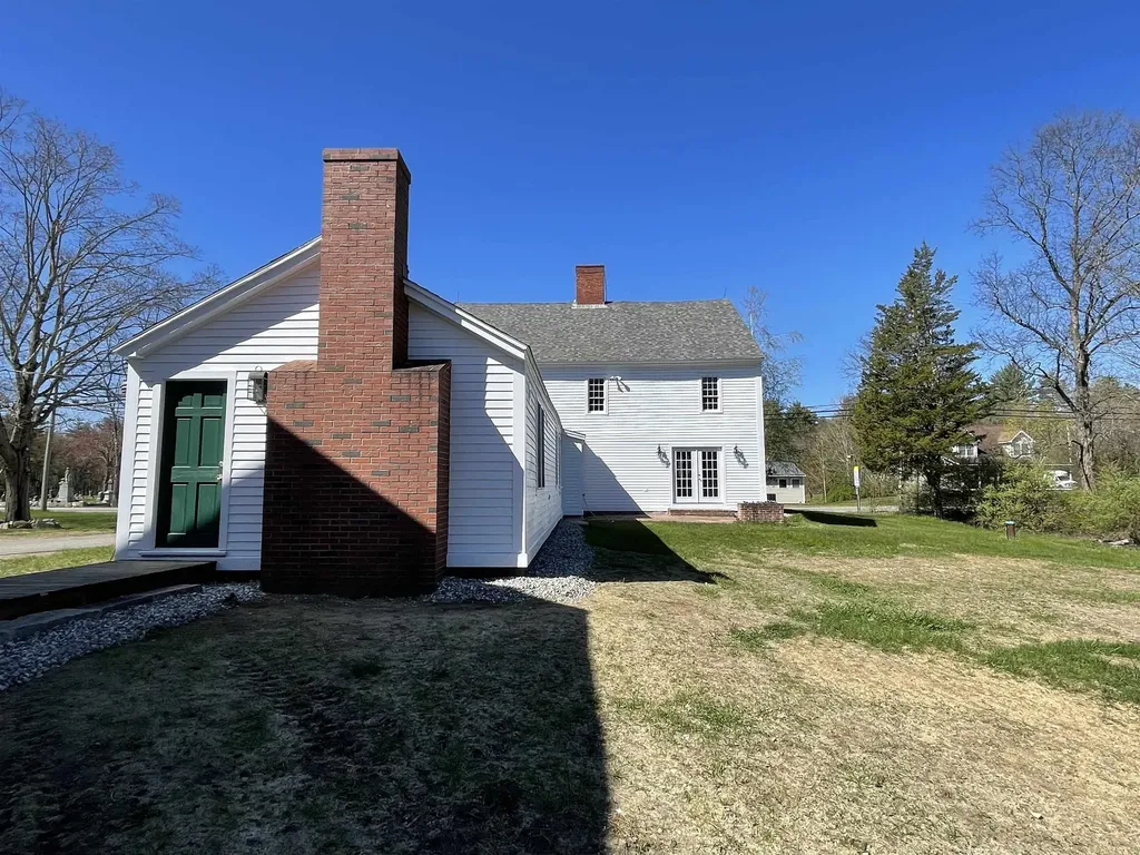 454 Main Street Fremont NH 03044