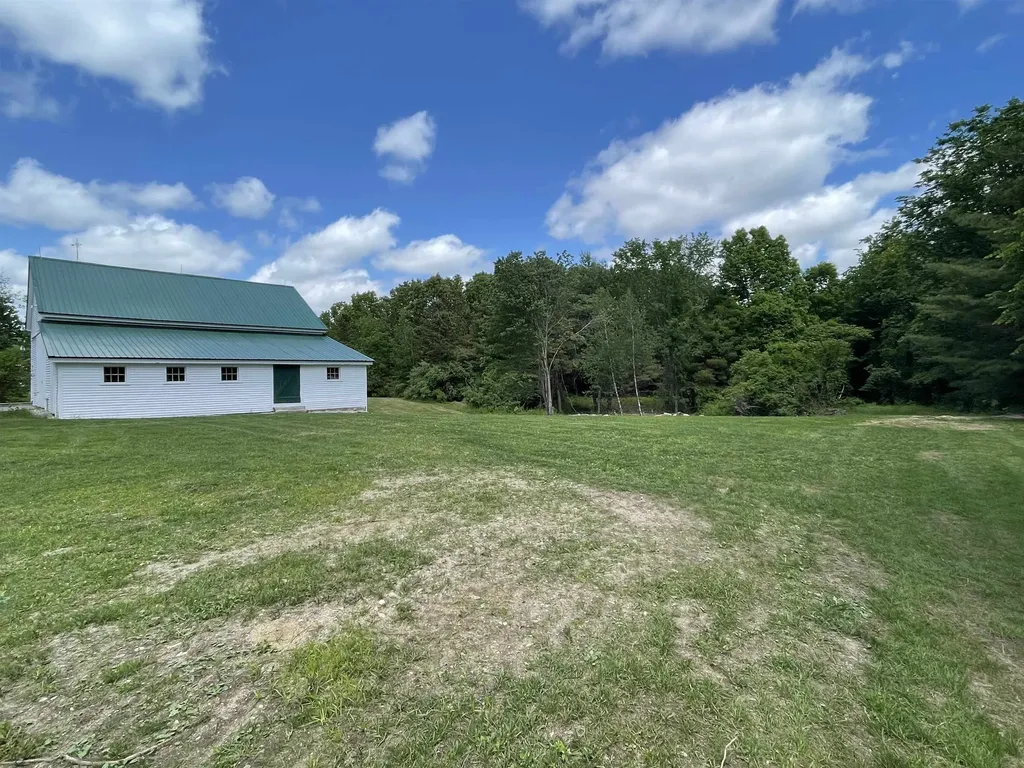 454 Main Street Fremont NH 03044