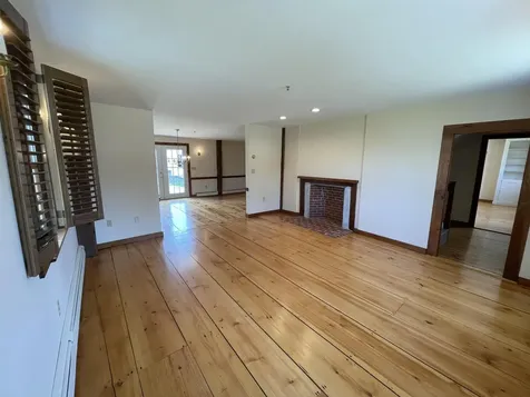 454 Main Street Fremont NH 03044